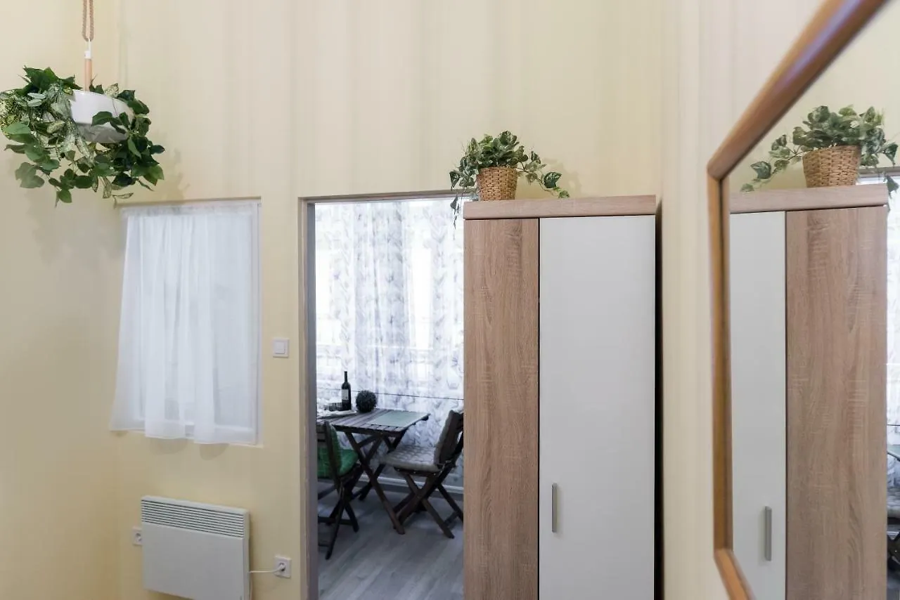 Jungle Design Apartment Budapest