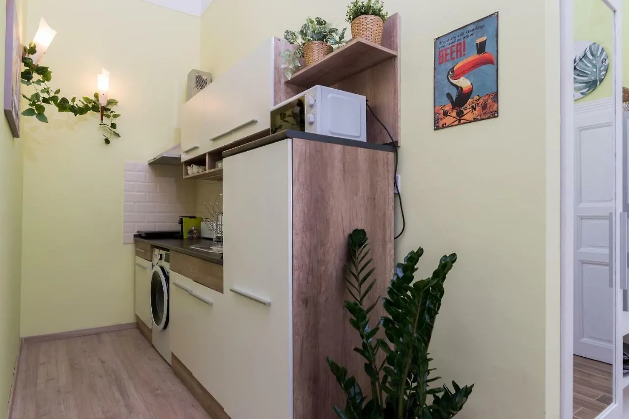 Jungle Design Apartment Budapest